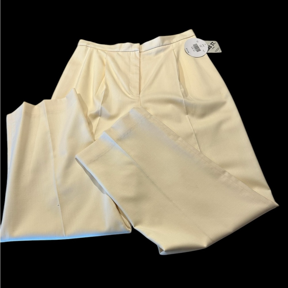 Elegant Valerie Stevens’ Cream Trousers